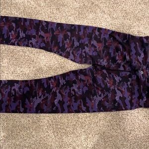 Lululemon wunder under camo crops low rise